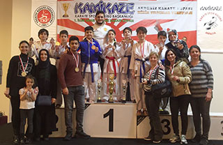Antalya'da düzenlenen İllerarası Akdeniz Karate Kupası'nda İhlas Eğitim Kurumları Spor Kulübü 3 birincilik 4 ikincilik ve 3 üçüncülük elde ederek takım halinde turnuvayı üçüncü bitirdi.