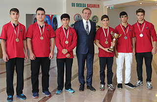 Güreş Takımımız, “Marmara Bölge Şampiyonası”nda takım halinde bölge şampiyonu oldu. 