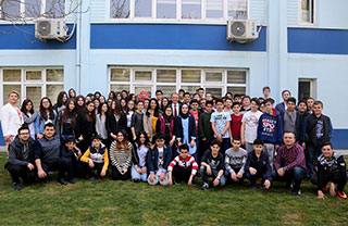 TEOG çalışmalarına yoğun bir şekilde hazırlanan Bahçelievler ve Marmara Evleri Ortaokul öğrencilerimiz öğretmenleriyle beraber yaptıkları aktivitelerle moral depoladılar. 
