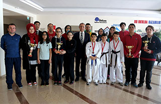 Öğrencimiz Karatede Türkiye Şampiyonu Oldu