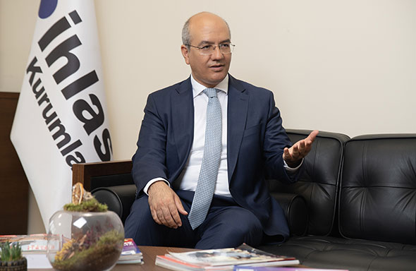 İhlas Koleji Genel Müdürü Hakkı Okur, yaklaşan LGS ve YKS öncesi öğrencilere, velilere ve eğitimcilere önemli tavsiyelerde bulundu.