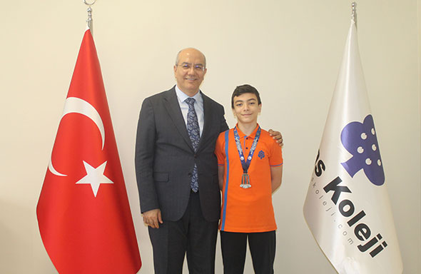 Öğrencimiz Karate Şampiyonasında Gümüş Madalya Kazandı